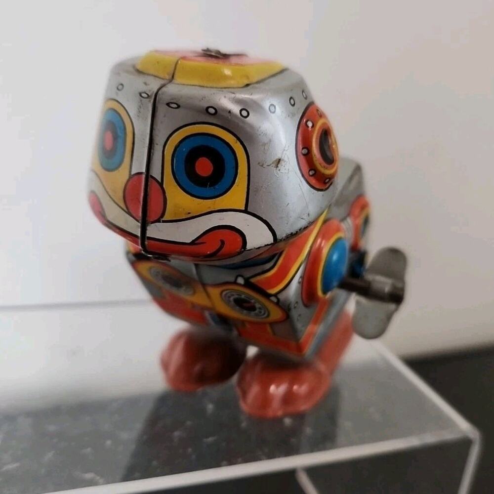 Silver Space Hopper Robot Yone Japan Tin Toy Robot WORKS